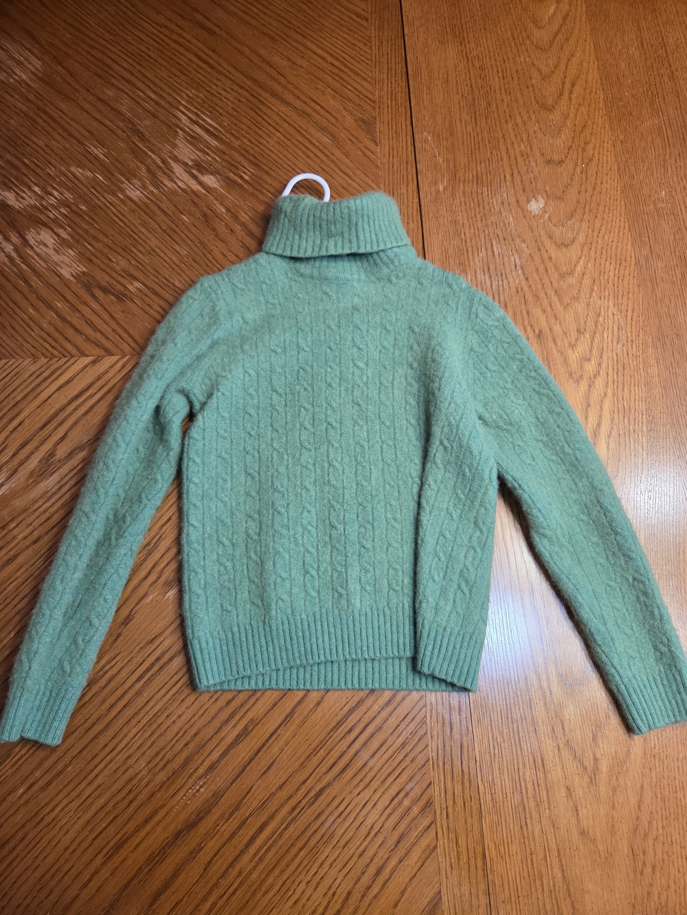 Turtle Neck Cable Knit Sweater in Mint Green